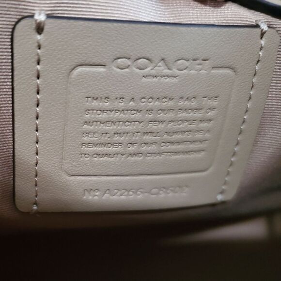 Coach Garden/Veggie Print Dempsey Carryall - Picture 9 of 12